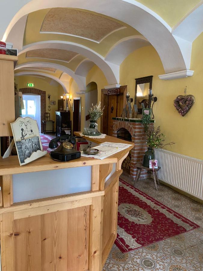 Gasthof Zur Post Soding Exterior photo